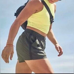 Athleta Expedition Short Size 4 Olive Green